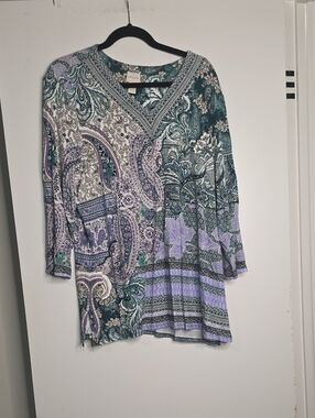 Chico's Teal, Lavender & White Paisley V-Neck Tunic